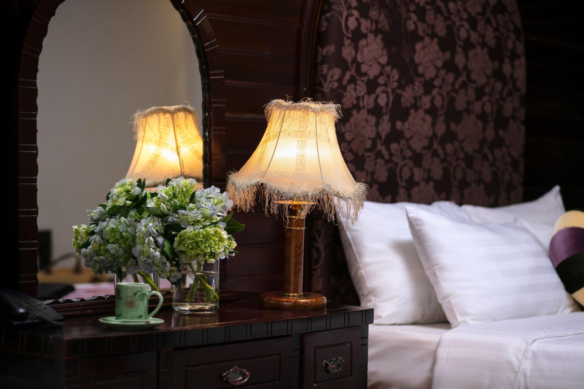 Impressive Boutique Hotel Ханой Экстерьер фото